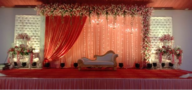 WELL DECORATED WEDDING STAGE